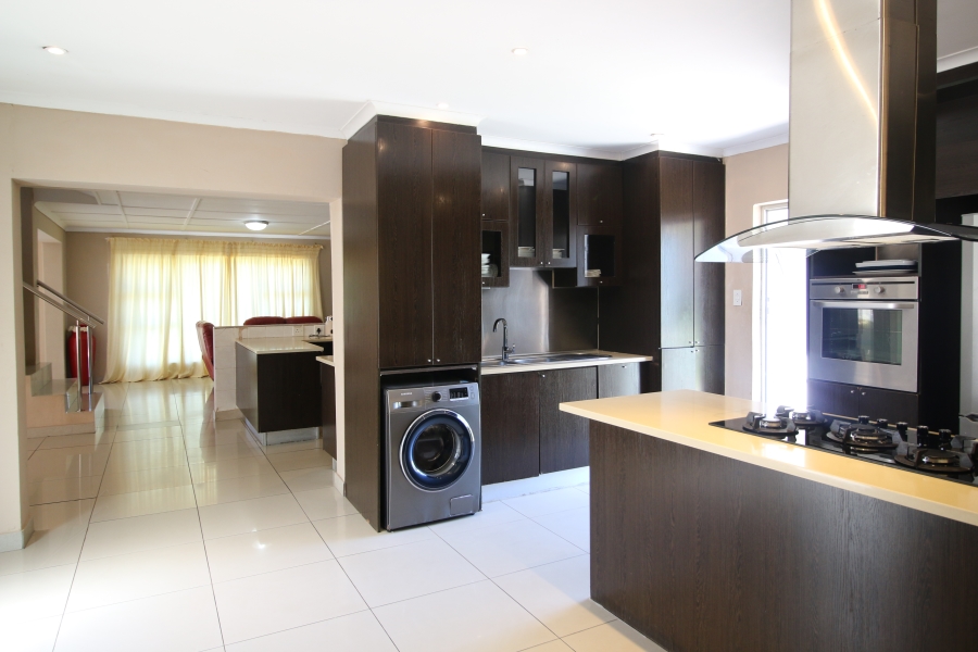 5 Bedroom Property for Sale in Gonubie Eastern Cape